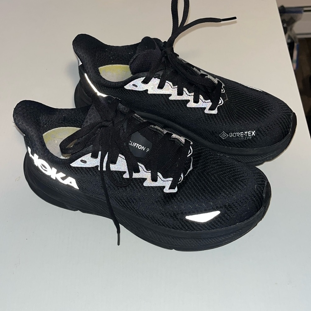 Hoka Clifton 9 GTX Shoes